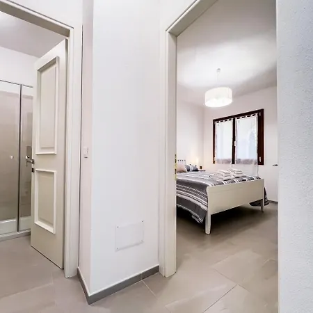 Grecale House * Όλμπια