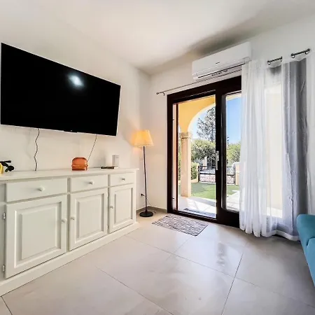 Grecale House Διαμέρισμα Όλμπια